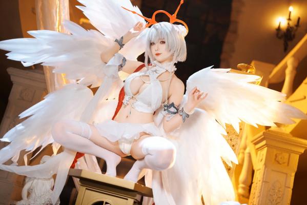    封疆疆v 碧蓝航线珍珠号Cosplay 纯白天使圣洁风角色扮演 极致诱惑私房照[32P]第29张图片