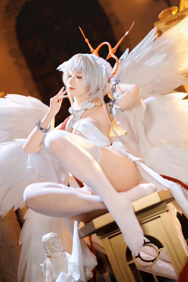    封疆疆v 碧蓝航线珍珠号Cosplay 纯白天使圣洁风角色扮演 极致诱惑私房照[32P]第31张图片