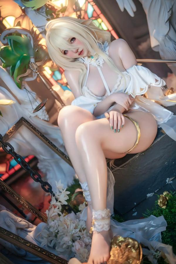    阿薰kaOri碧蓝航线金狮Cosplay，纯白蕾丝仙气女神写真，梦幻圣殿风格极致诱惑大片第38张图片
