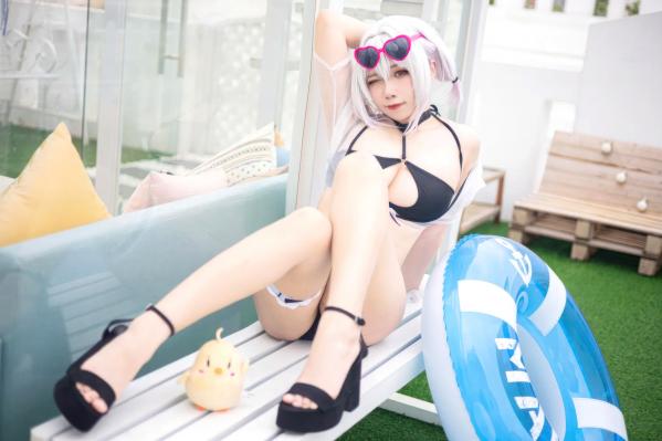    贞子蜜桃 - 天狼星泳装二次元Cos写真 泳池比基尼火辣诱惑 [30P]第20张图片