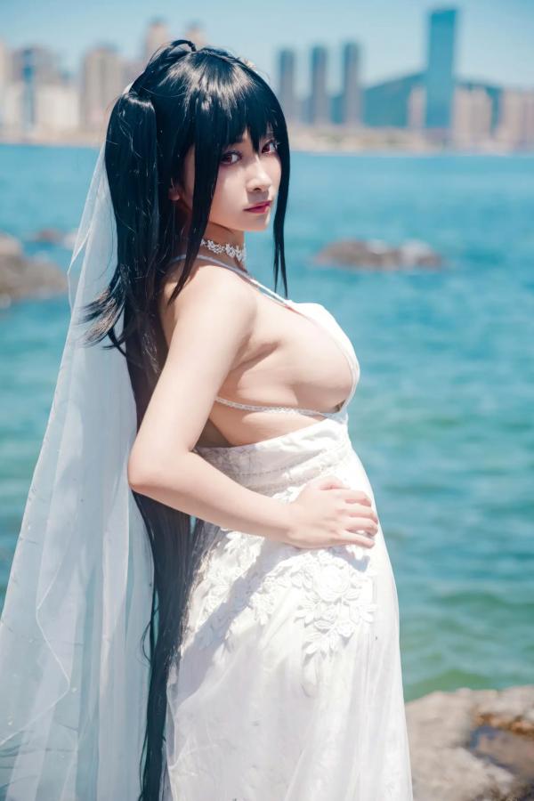    洛璃LoLiSAMA碧蓝航线大凤誓约花嫁写真，海边礁石清纯御姐诱惑，纯白婚纱与丝袜的极致视觉盛宴[44P]第22张图片