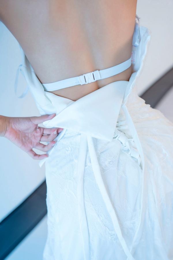 时安安Camellia 时安安  【XR-Uncensored】时安安：白色蕾丝长裙与肤色丝袜私房写真，极致美腿演绎优雅诱惑，XingYan星颜社绝美私拍第30张图片