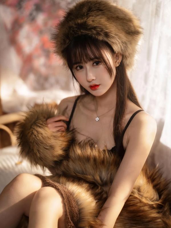    羽生三未 冬之恋歌系列——毛绒皮草与黑色内衣的极致诱惑，温暖冬日室内私房照，优雅与性感并存的绝美瞬间[37P]第33张图片