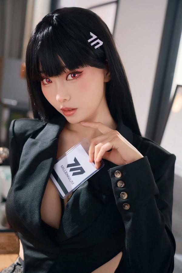    Ely_eee(ElyEE子) - 莉音秘密吊带黑丝Cosplay，冷艳风格西装制服诱惑，魅惑红瞳视觉大片[37P]第35张图片