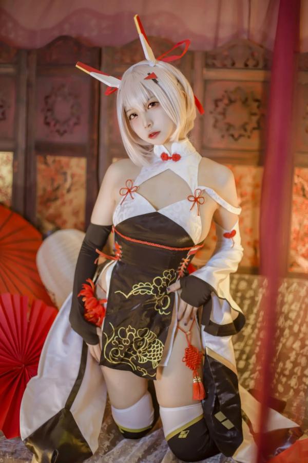    [二佐Nisa] 碧蓝航线绫波新春旗袍Cosplay，精致绝美演绎，国风红白配色氛围感写真，还原度极高，视觉盛宴 [27P]第13张图片