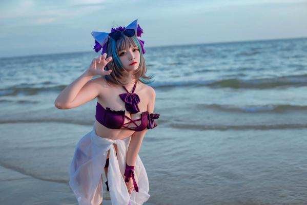    二佐Nisa - 碧蓝航线柴郡泳装COS，海边比基尼写真，极致诱惑甜美猫耳少女，清凉夏日清新私房照 [30P]第20张图片