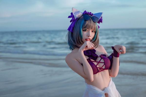    二佐Nisa - 碧蓝航线柴郡泳装COS，海边比基尼写真，极致诱惑甜美猫耳少女，清凉夏日清新私房照 [30P]第23张图片