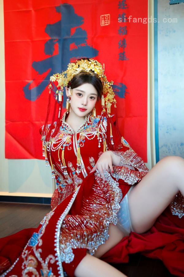    XR-Uncensored-蛋蛋宝-秀禾服-R18-XiuRen秀人网-9823-内购私拍第4张图片