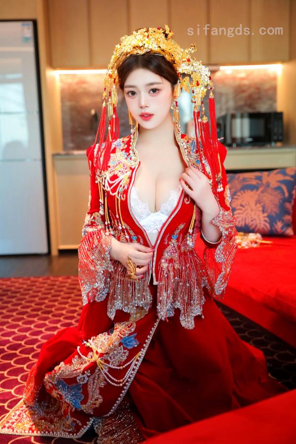    XR-Uncensored-蛋蛋宝-秀禾服-R18-XiuRen秀人网-9823-内购私拍第31张图片