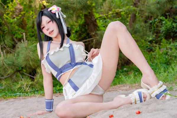    咬一口兔娘 - 2025泳装限定作：蒂法海边假日风情，夏日白皙比基尼与角色扮演写真，极致动人 [80P]第11张图片