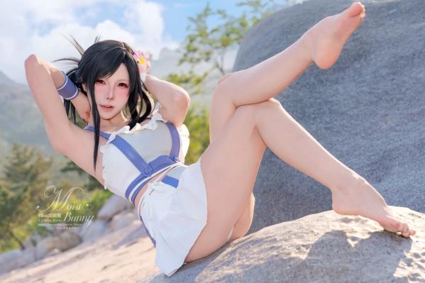    咬一口兔娘 - 2025泳装限定作：蒂法海边假日风情，夏日白皙比基尼与角色扮演写真，极致动人 [80P]第27张图片