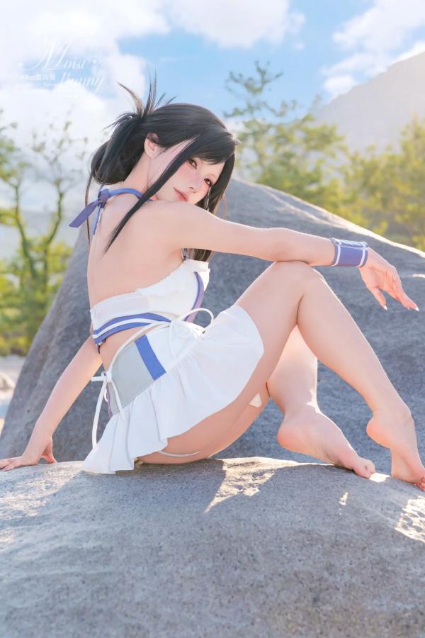    咬一口兔娘 - 2025泳装限定作：蒂法海边假日风情，夏日白皙比基尼与角色扮演写真，极致动人 [80P]第28张图片