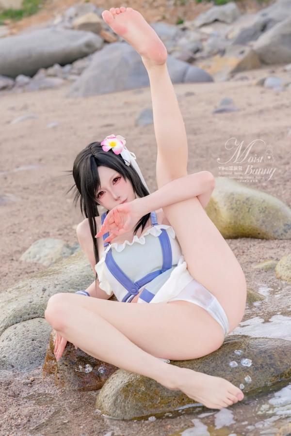    咬一口兔娘 - 2025泳装限定作：蒂法海边假日风情，夏日白皙比基尼与角色扮演写真，极致动人 [80P]第37张图片