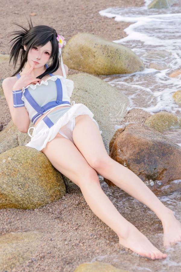    咬一口兔娘 - 2025泳装限定作：蒂法海边假日风情，夏日白皙比基尼与角色扮演写真，极致动人 [80P]第48张图片