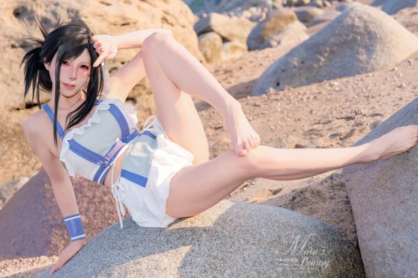    咬一口兔娘 - 2025泳装限定作：蒂法海边假日风情，夏日白皙比基尼与角色扮演写真，极致动人 [80P]第50张图片