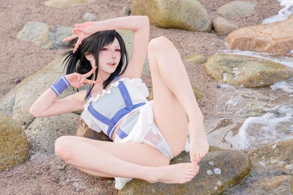    咬一口兔娘 - 2025泳装限定作：蒂法海边假日风情，夏日白皙比基尼与角色扮演写真，极致动人 [80P]第56张图片