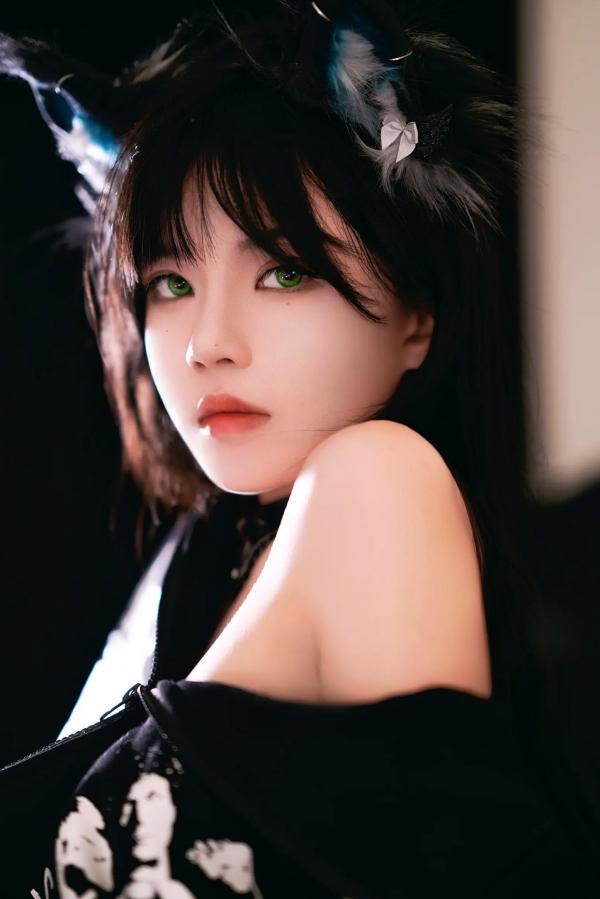    桜桃喵 - 缅因猫猫角色扮演，极致诱惑私房套图，猫耳少女灵动可爱，绝美曲线，高清写真合集 [47P]第2张图片