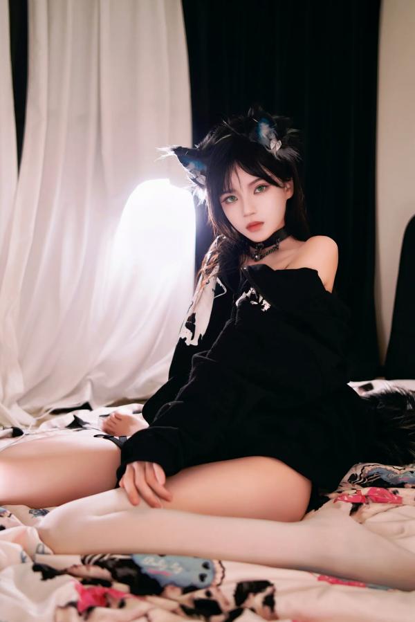    桜桃喵 - 缅因猫猫角色扮演，极致诱惑私房套图，猫耳少女灵动可爱，绝美曲线，高清写真合集 [47P]第5张图片