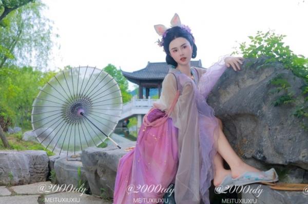    秀人网艾希儿私房写真：大尺度拍摄，展现顶级女神诱惑与骨感之美，私密感满分，居家风格拍摄带来不一样的视觉盛宴第64张图片