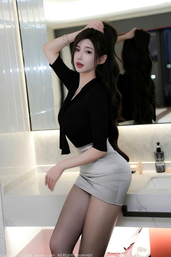 Carol周妍希X 周妍希  XiuRen秀人网-9367-Carol周妍希：浴室黑丝私房大尺度，极致熟女魅惑，展现迷人曲线与绝美长腿第9张图片