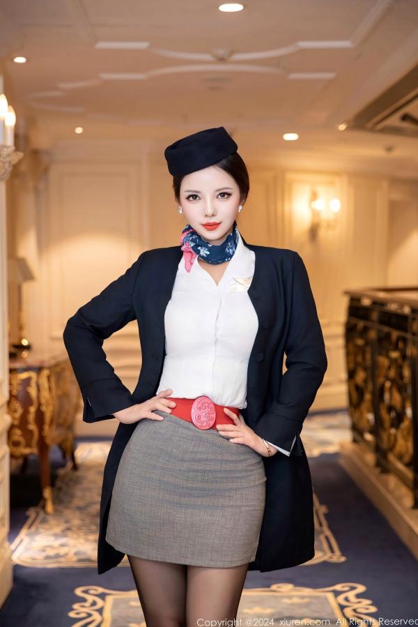    XiuRen秀人网-9365-大美妞儿-职业空姐制服诱惑-黑丝美腿修长-酒店走廊私房摄影-职场御姐风-2024.10.30第3张图片