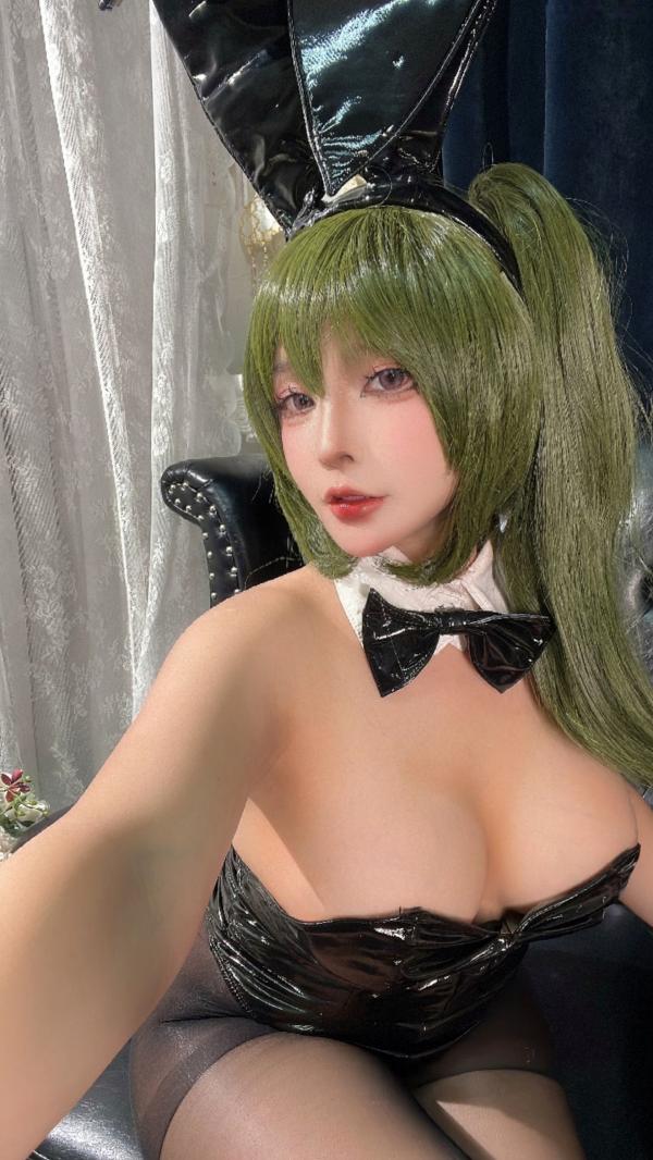    Sayo-Momo《魔域英雄传说》尤贝尔Cosplay，暗黑风格黑色漆皮兔女郎，大尺度私房照，极致诱惑角色扮演第8张图片