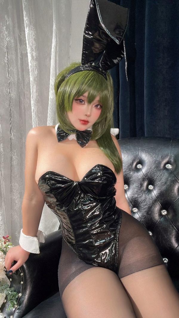    Sayo-Momo《魔域英雄传说》尤贝尔Cosplay，暗黑风格黑色漆皮兔女郎，大尺度私房照，极致诱惑角色扮演第22张图片