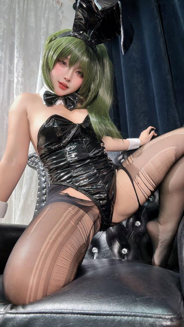    Sayo-Momo《魔域英雄传说》尤贝尔Cosplay，暗黑风格黑色漆皮兔女郎，大尺度私房照，极致诱惑角色扮演第39张图片