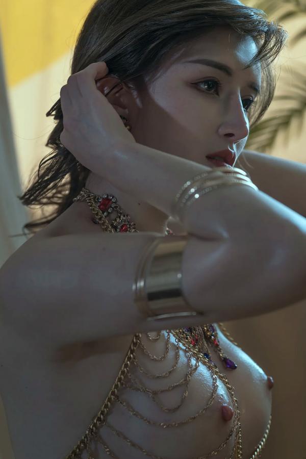    鹿八岁 神明少女[43P]第40张图片