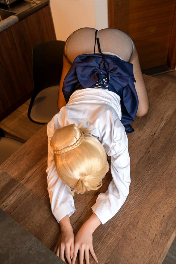    PoppaChan - Fate Artoria Pendragon 阿尔托莉雅COS私房写真，制服诱惑与大尺度艺术摆拍，完美身材曲线令人心动 [45P]第10张图片