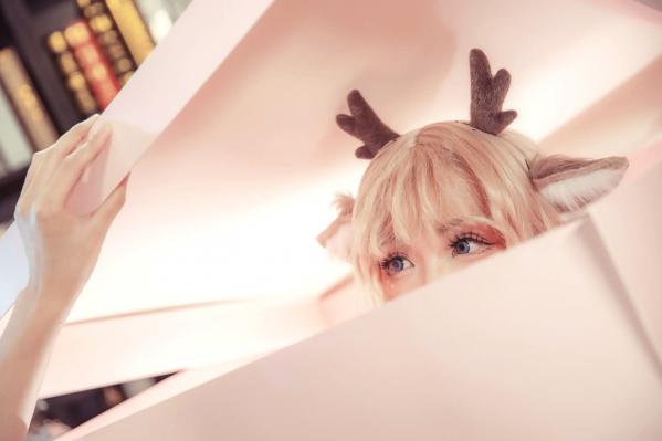   隼隼子 刺青Poi Luisa_零纱 驯鹿与狼 圣诞节主题 Cosplay私房照 红色漆皮制服 诱惑角色扮演 节日氛围感女神第34张图片