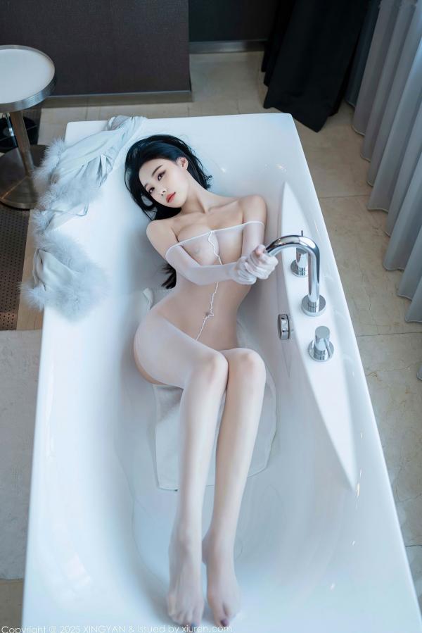    XingYan星颜社-307-清妙：白色透视连体丝袜私房写真，浴缸湿身诱惑，极品性感御姐女神-2025.02.12第43张图片