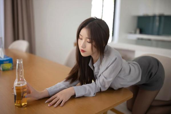    杏子Yada：私房互动诱惑，OL短裙黑丝极致撩人视觉大片[140P]第15张图片