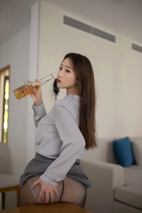   杏子Yada：私房互动诱惑，OL短裙黑丝极致撩人视觉大片[140P]第20张图片
