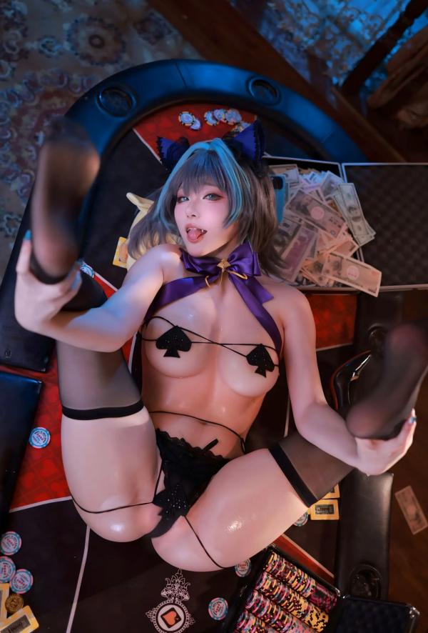    起司块 碧蓝航线柴郡cos 赌场风黑丝女仆 大尺度角色扮演 诱惑御姐[44P]第37张图片