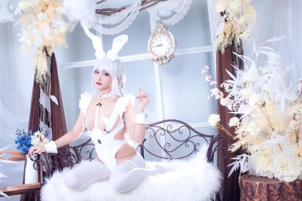    洛璃LoLiSAMA碧蓝航线恶毒兔女郎，白色私房唯美Cosplay，冷艳与清纯的极致诱惑第7张图片