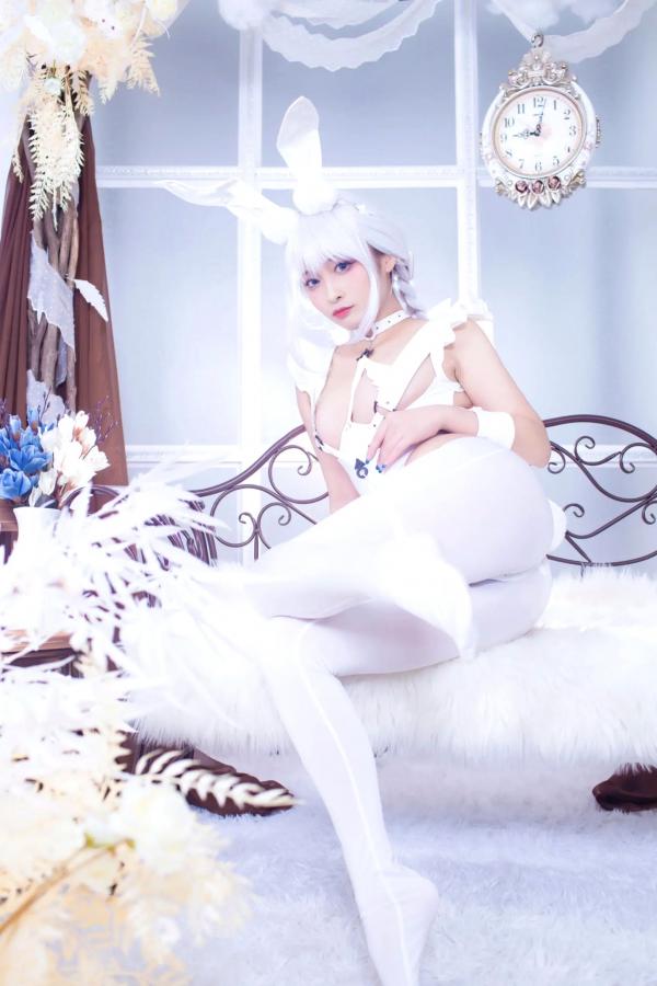    洛璃LoLiSAMA碧蓝航线恶毒兔女郎，白色私房唯美Cosplay，冷艳与清纯的极致诱惑第20张图片