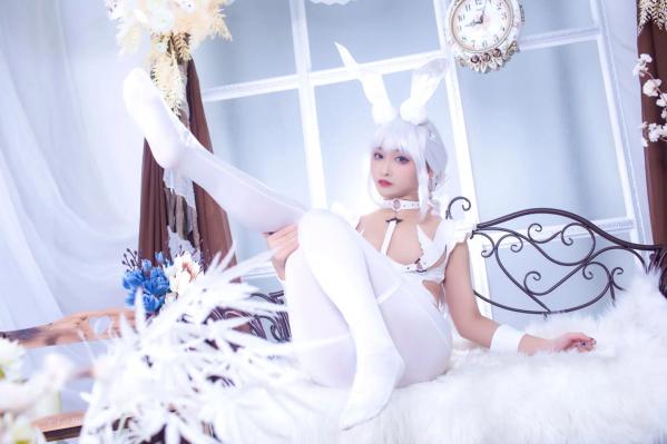    洛璃LoLiSAMA碧蓝航线恶毒兔女郎，白色私房唯美Cosplay，冷艳与清纯的极致诱惑第23张图片