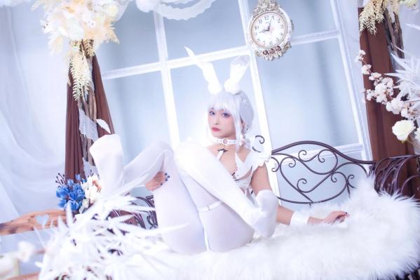    洛璃LoLiSAMA碧蓝航线恶毒兔女郎，白色私房唯美Cosplay，冷艳与清纯的极致诱惑第24张图片