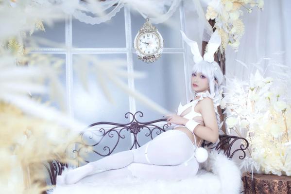    洛璃LoLiSAMA碧蓝航线恶毒兔女郎，白色私房唯美Cosplay，冷艳与清纯的极致诱惑第36张图片