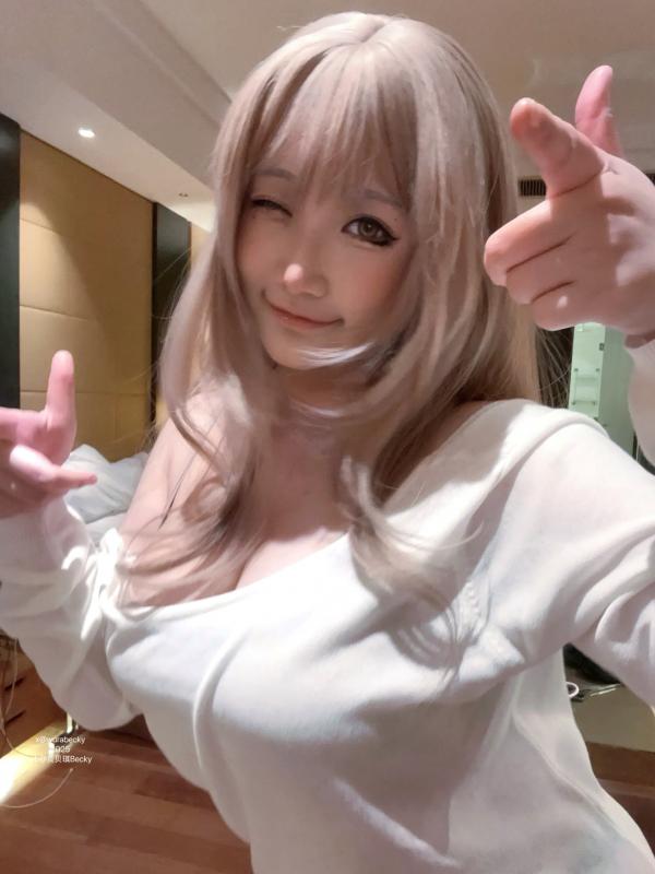    贝贝琪Becky清爽居家私房照，展现肉感身材的极致魅力，甜美俏皮风格，酒店私密拍摄第29张图片
