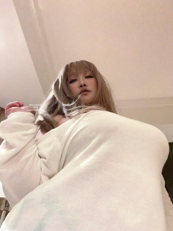    贝贝琪Becky清爽居家私房照，展现肉感身材的极致魅力，甜美俏皮风格，酒店私密拍摄第33张图片