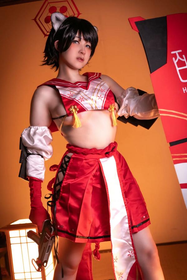    Hatori Sama 角色扮演蔚蓝档案春日椿，唯美性感二次元极品COS视觉盛宴[20P]第4张图片
