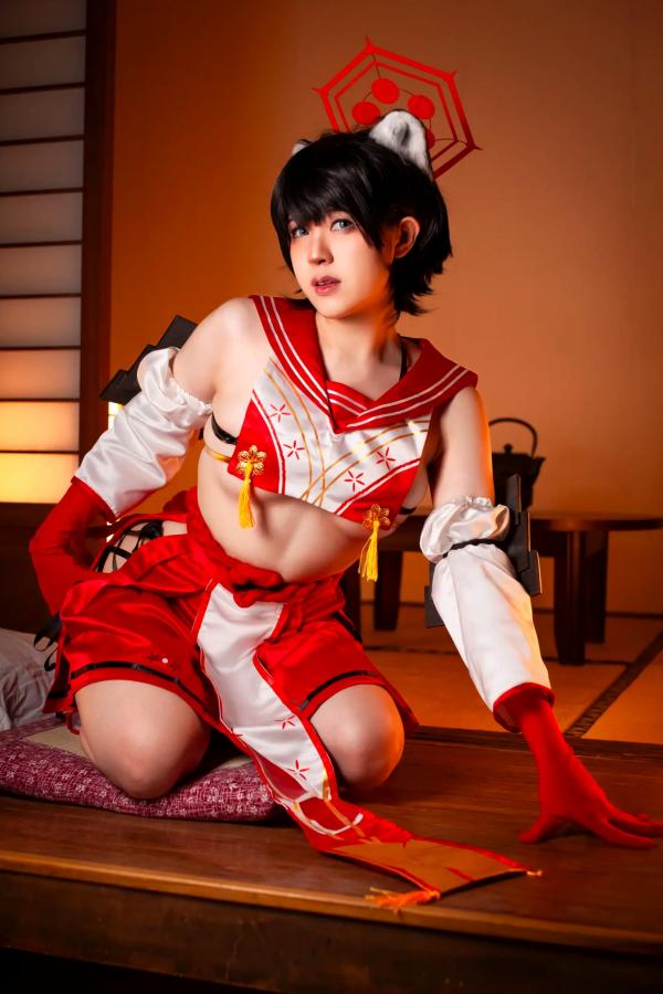    Hatori Sama 角色扮演蔚蓝档案春日椿，唯美性感二次元极品COS视觉盛宴[20P]第6张图片