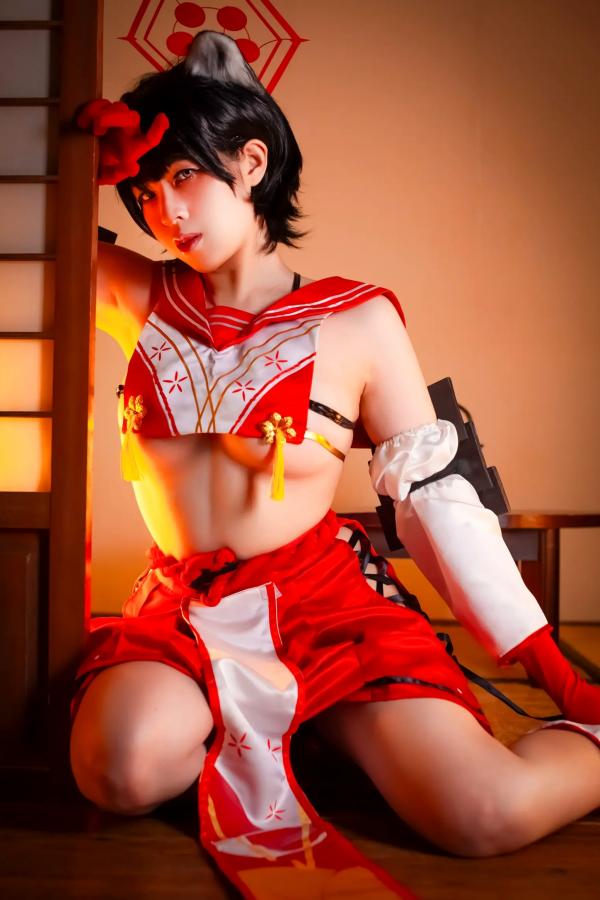    Hatori Sama 角色扮演蔚蓝档案春日椿，唯美性感二次元极品COS视觉盛宴[20P]第8张图片