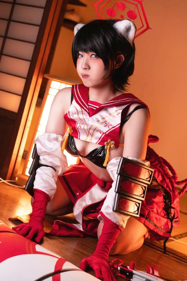    Hatori Sama 角色扮演蔚蓝档案春日椿，唯美性感二次元极品COS视觉盛宴[20P]第11张图片