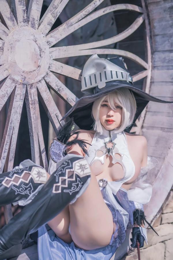    Hatori Sama Baltimore Finish Cosplay二次元主题合集：性感女仆、华丽礼服与飒爽制服诱惑，极品视觉盛宴[63P]第18张图片