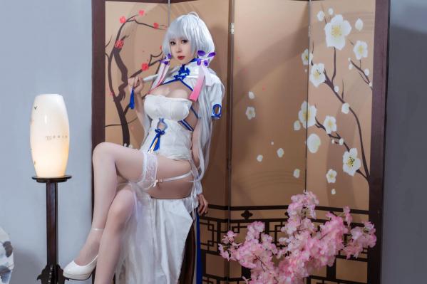    西园寺南歌《碧蓝航线》光辉角色扮演，白色性感旗袍妩媚动人，傲人身材极品私房写真[24P]第6张图片