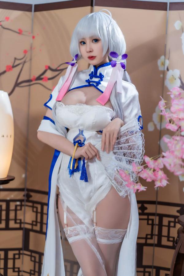    西园寺南歌《碧蓝航线》光辉角色扮演，白色性感旗袍妩媚动人，傲人身材极品私房写真[24P]第13张图片