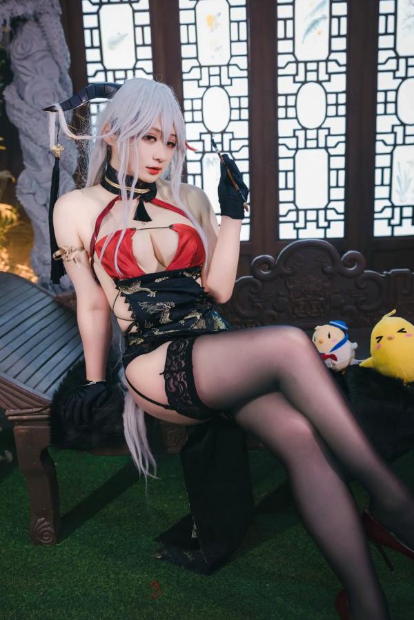   Zyra秋 碧蓝航线埃吉尔COS写真：古风旗袍黑丝诱惑，深度还原经典角色[63P]第8张图片
